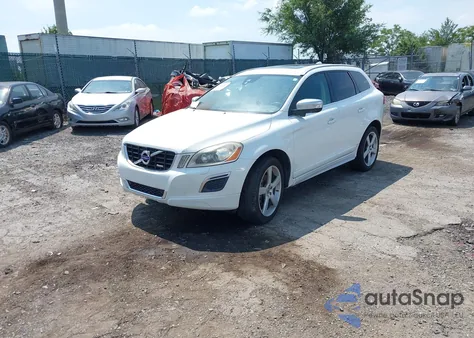 2012 Volvo Xc60 T6/T6 Platinum/T6 Premier Plus/T6 R-Design/T6 R-Design Platinum/T6 R-Design Premier Plus from USA, damaged, VIN YV4902DZXC2312148